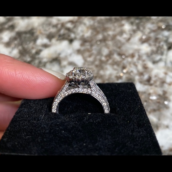 14K white gold beautiful 2.2 ct diamond ring!  💍 - Picture 3 of 7